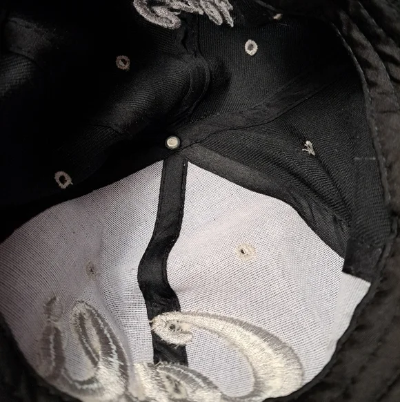 Cali Embroidered Black & Gray Snapback Cap - Picture 8 of 9